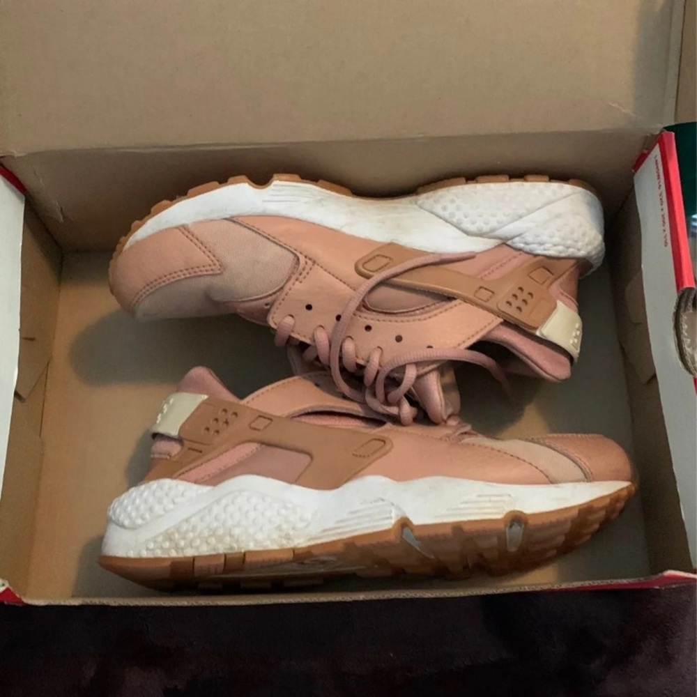 Nike Huraches